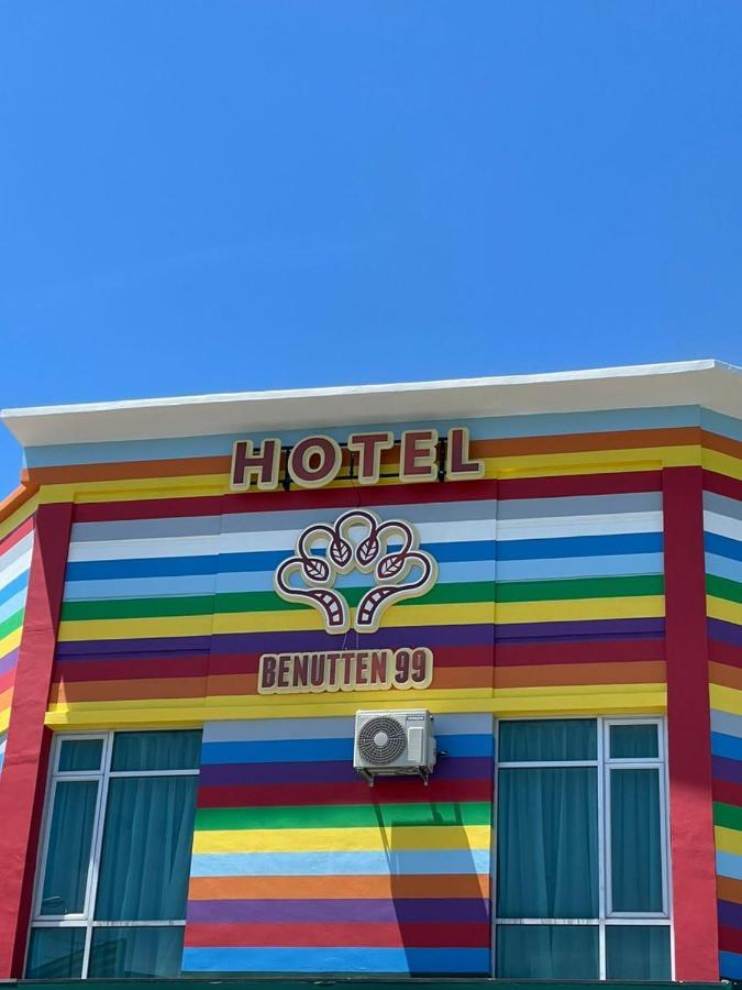 Benutten 99 Hotel Kampong Parit Tengah 외부 사진