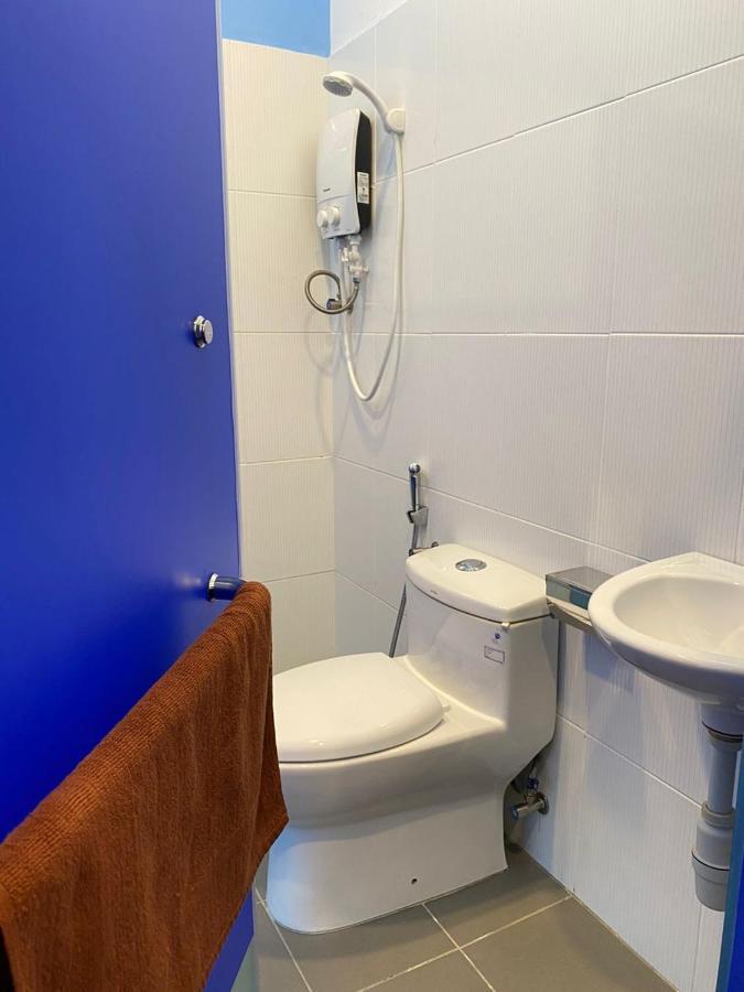 Benutten 99 Hotel Kampong Parit Tengah 외부 사진